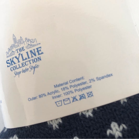 SKYLINE COLLECTION COZY REINDEER LODGE SLIPPER SOCKS NWT - Picture 4 of 12